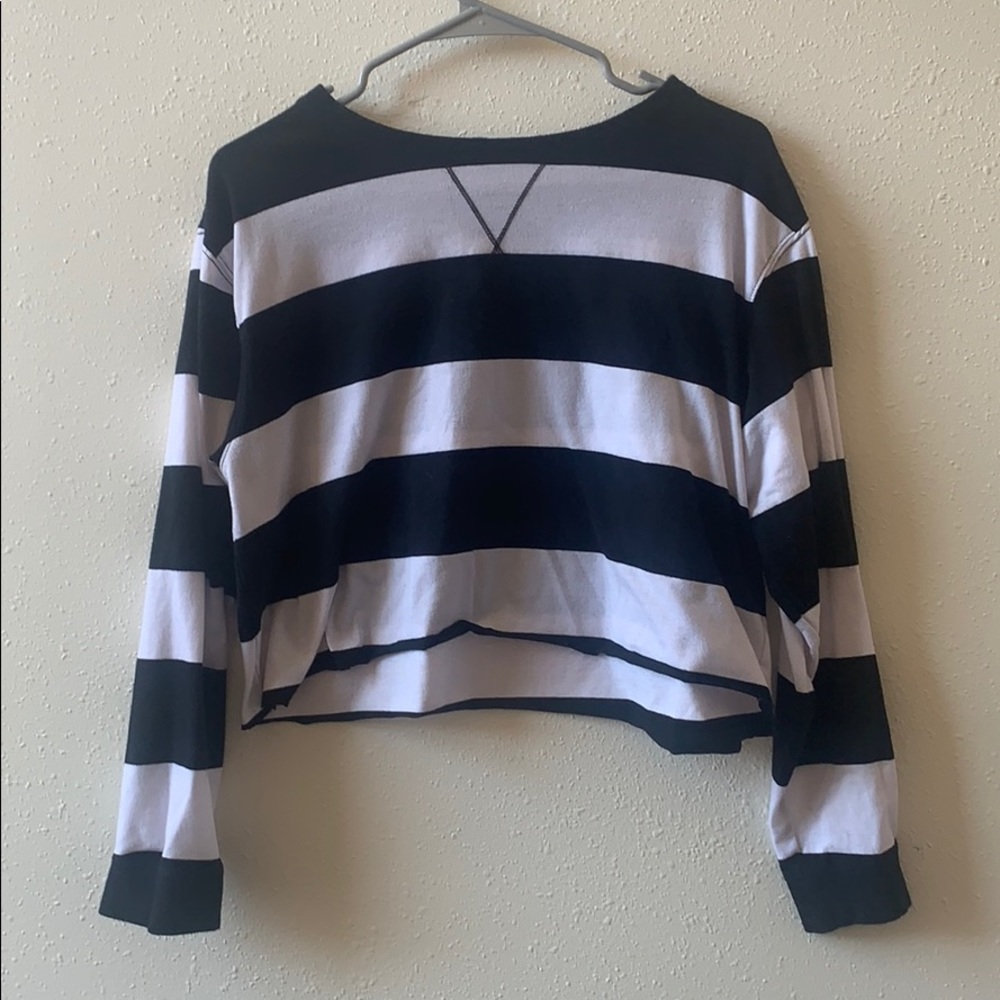 So striped crop long sleeve tee
